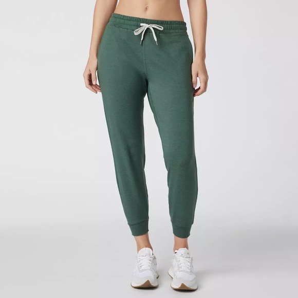 Vuori Women’s Performance Jogger - Picture 6 of 7